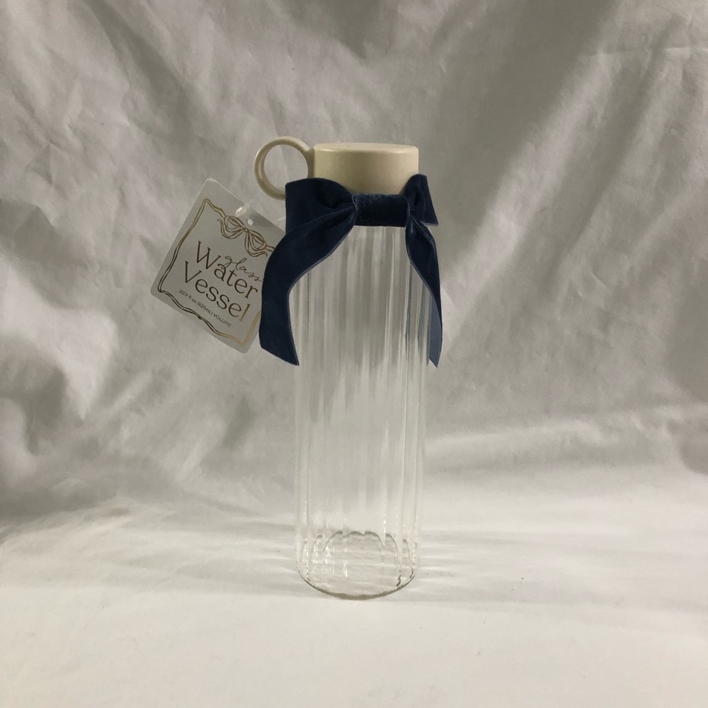 Glass Water Vessel with Cream Top and Navy Bow. 20.9 oz